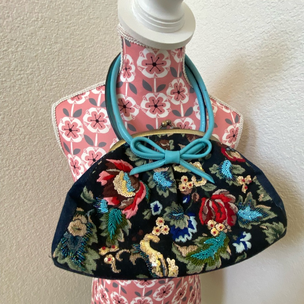 VINTAGE Pat Viny BEADED Handbag
